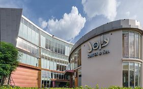 Jolly Suites&Spa Petkasem